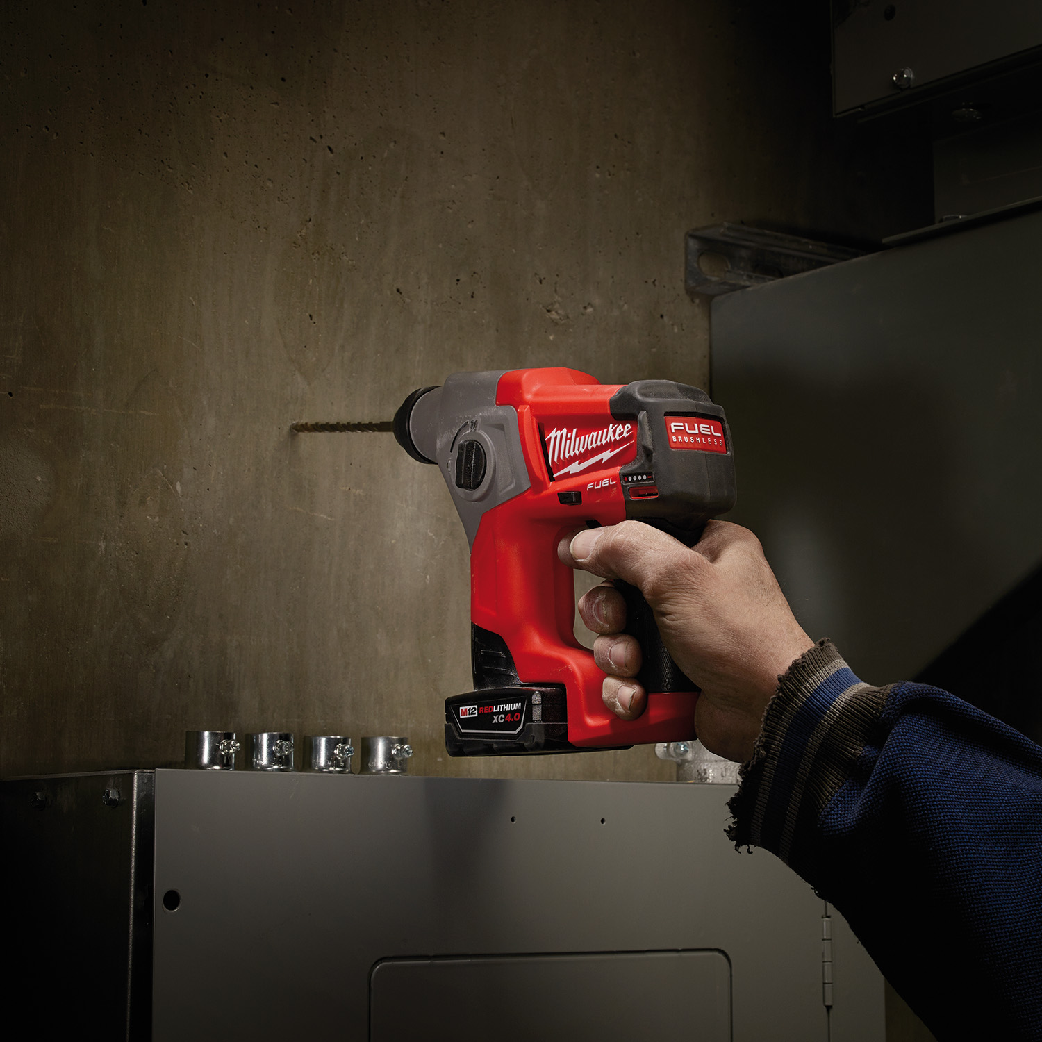 34106-milwaukee-m12ch-4.jpg