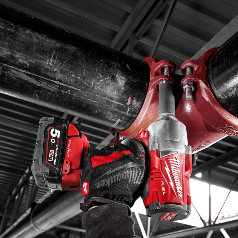 Milwaukee M18ONEFHIWF 18V ½" 1356Nm Impact Wrench c/w 2x5Ah Metal