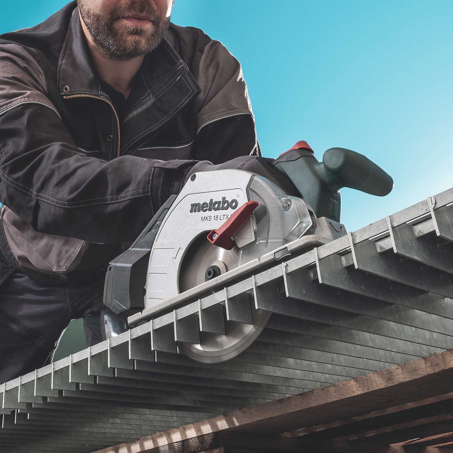 34867-metabo-mks18-saw-2.jpg